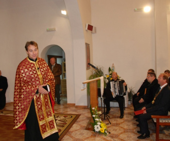 Slávnostné odhalenie pamätnej tabule kňazom pôsobiacim v Sirníku
