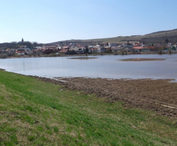 Slávnostné odhalenie pamätnej tabule kňazom pôsobiacim v Sirníku