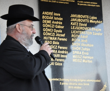 Odhalenie pamätnej tabule učiteľom